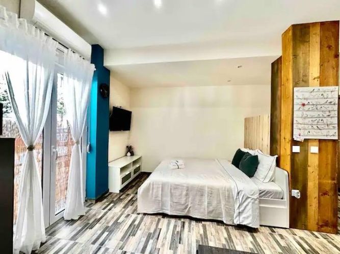 anakainisi-airbnb-petralona-2