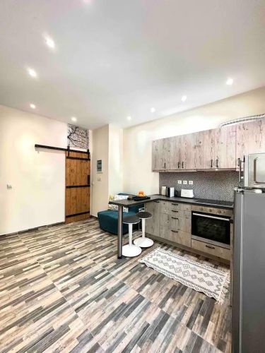 anakainisi-airbnb-petralona-4